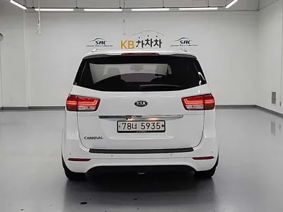 Kia Canival