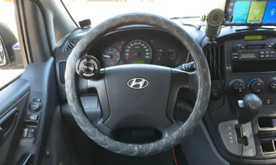 Hyundai Starex