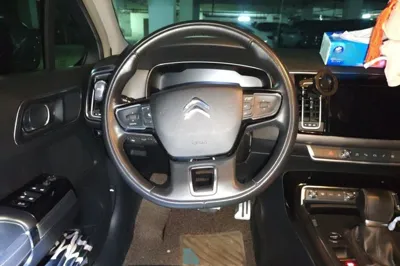Citroen C6