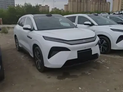 BYD 唐L