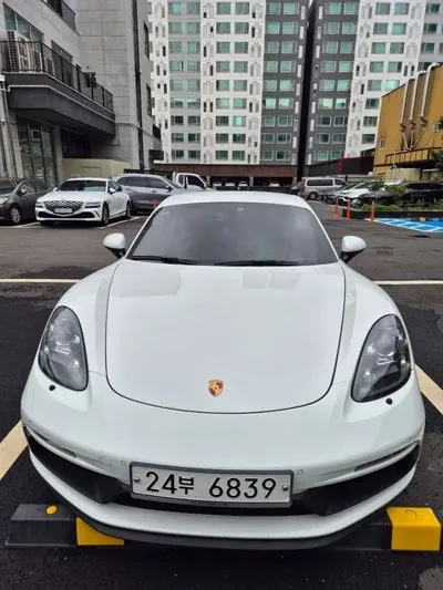 Porsche 718
