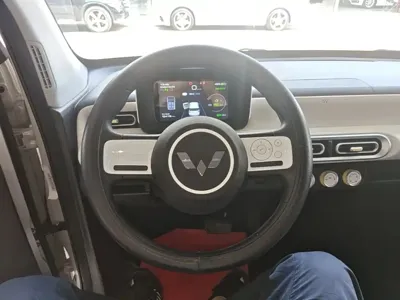Wuling MINIEV