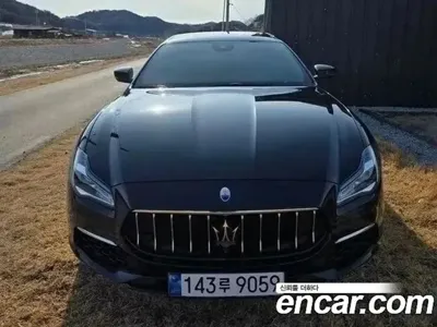 Maserati Quattroporte