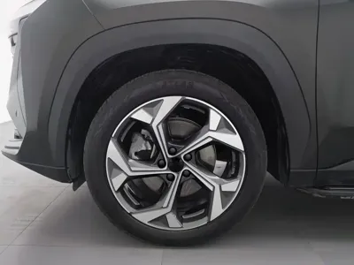 Geely Boyue L
