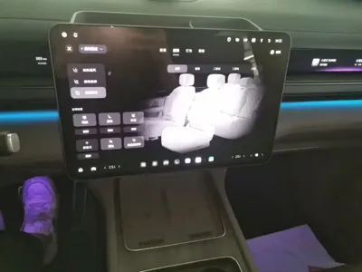 Nio ES8