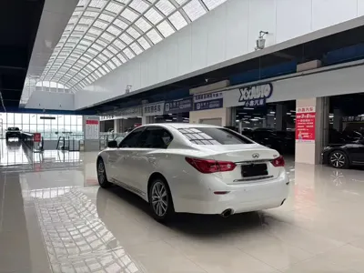 Infiniti Q50L