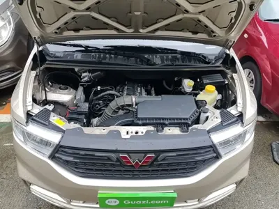Wuling Hongguang V