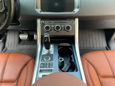 Land Rover Sport