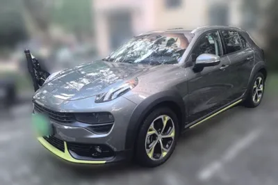 Lynk & Co 02