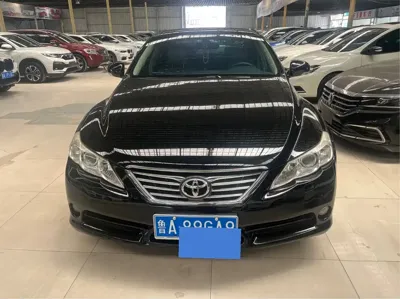 Toyota Reiz