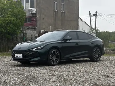 MG MG7