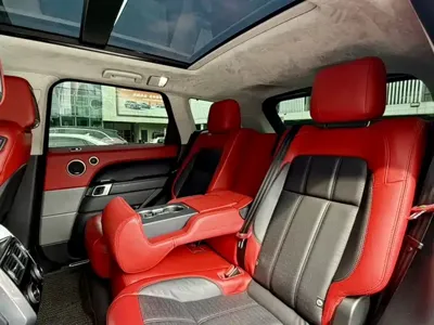 Land Rover Sport