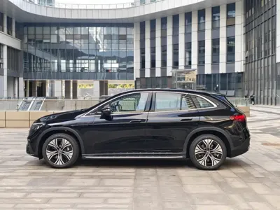 Mercedes-Benz EQE SUV