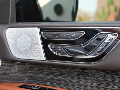 Lincoln Navigator