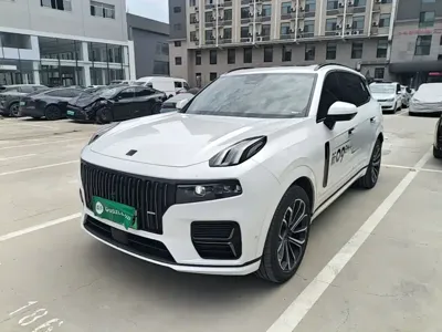 Lynk & Co 09 EM-P