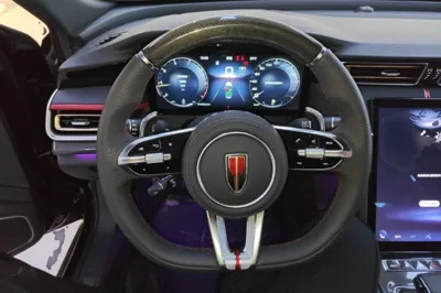 Hongqi H6