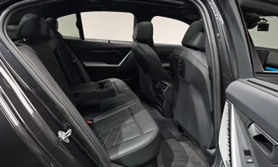 BMW i5