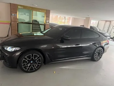 BMW i4