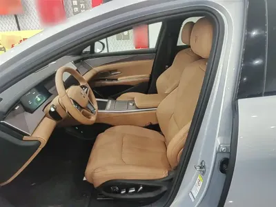 BYD 汉L