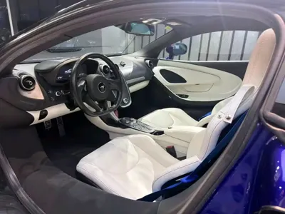 McLaren GT