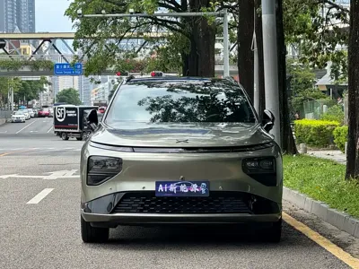 Xpeng G9