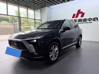 Nio ES8