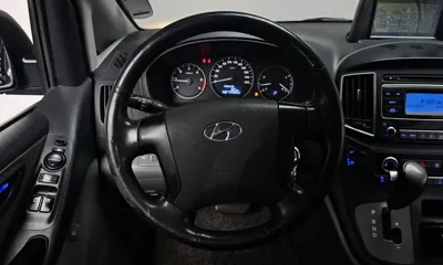 Hyundai Starex