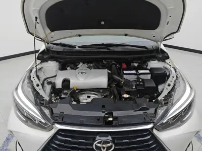 Toyota Yaris L