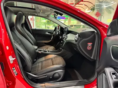Mercedes-Benz GLA (Import)