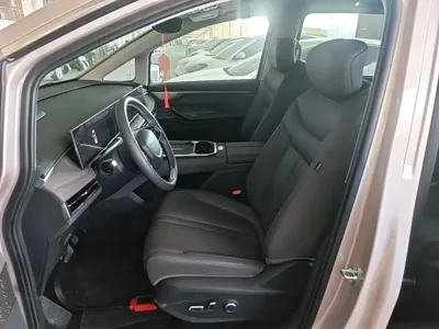 Maxus G70