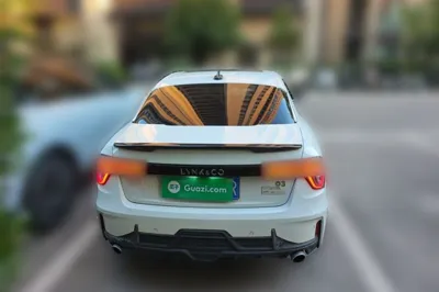 Lynk & Co 03