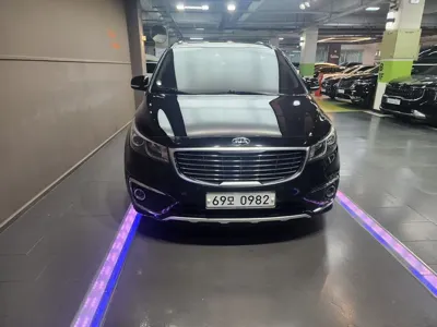 Kia Canival