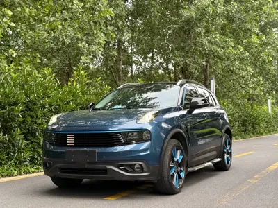 Lynk & Co 01