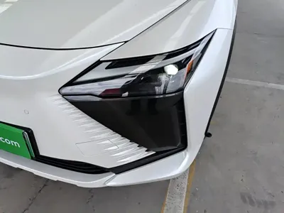 Lexus RZ