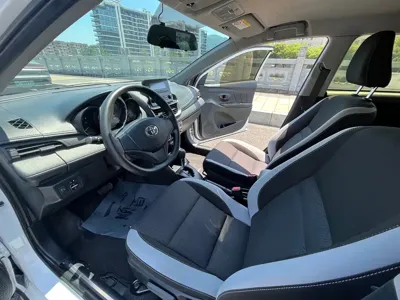 Toyota Yaris L