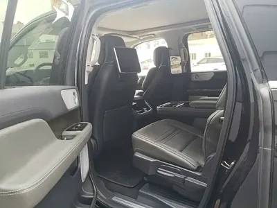 Lincoln Navigator