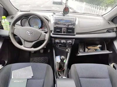 Toyota Yaris L