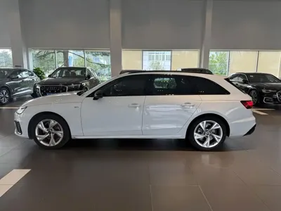 Audi A4 (Import)