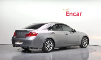 Infiniti G