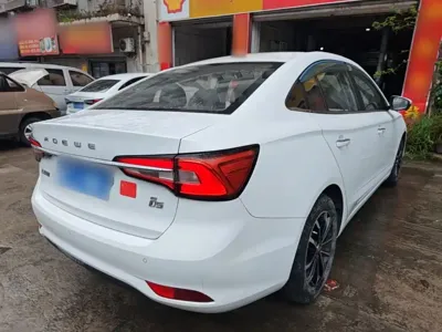 Roewe i5