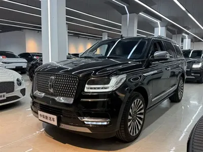 Lincoln Navigator