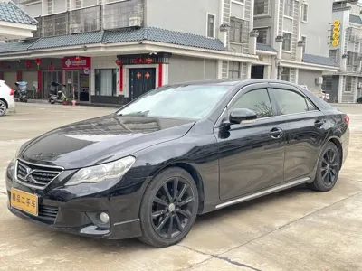 Toyota Reiz