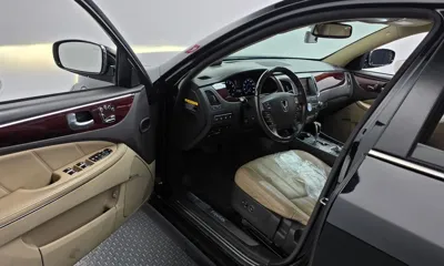 Hyundai Equus