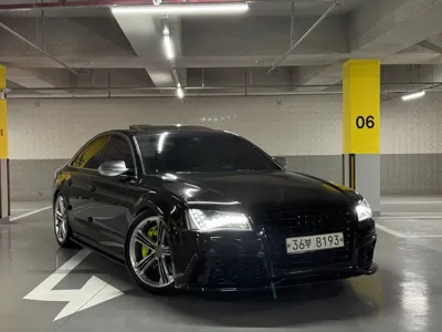 Audi S8