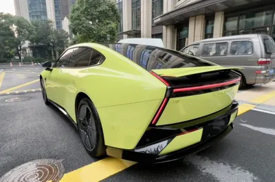 Xpeng P7