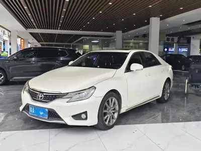 Toyota Reiz