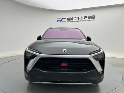Nio ES8