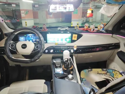 Dongfeng Aeolus Huge