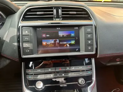 Jaguar XE