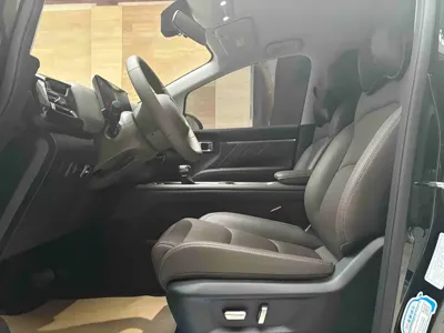 Wuling Xingguang 730